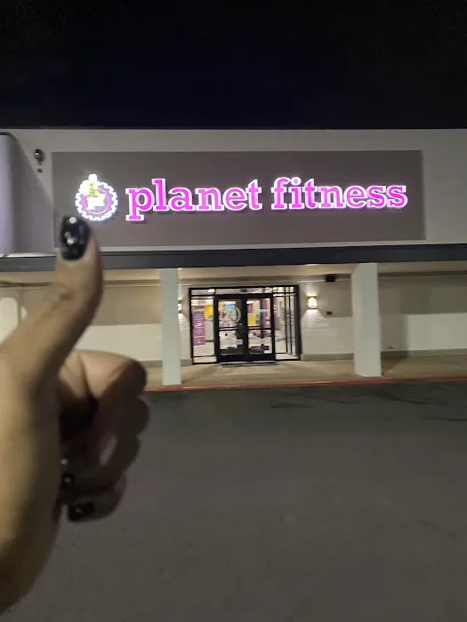 Planet Fitness Picture 5