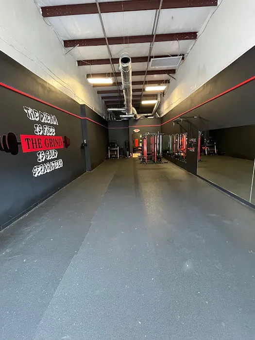 Physique Me Please (S4L) Picture 1