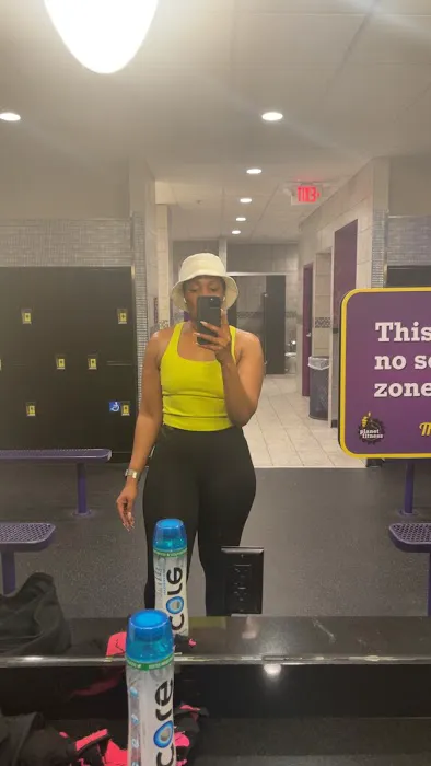 Planet Fitness Picture 2