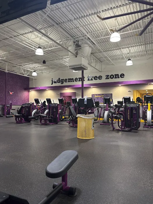 Planet Fitness Picture 1