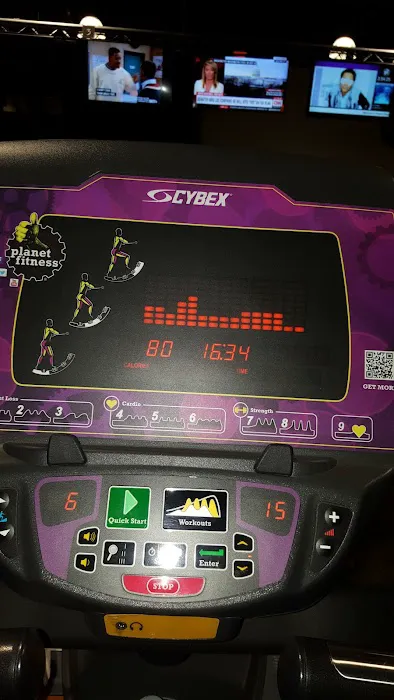 Planet Fitness Picture 10