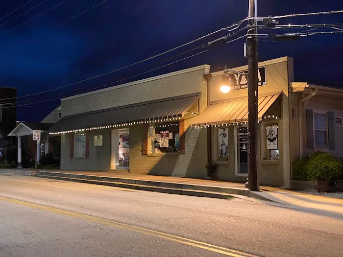 Keep It Moving Yoga and Barre Picture 3