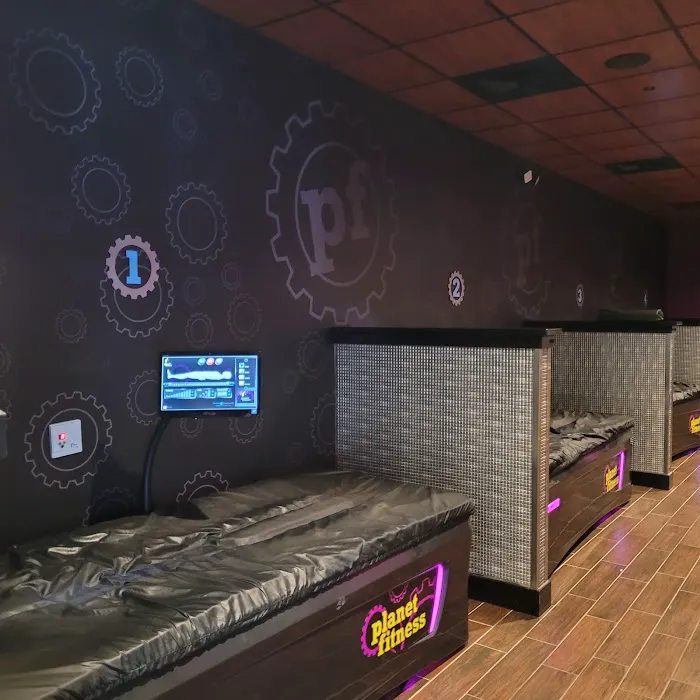 Planet Fitness Picture 8