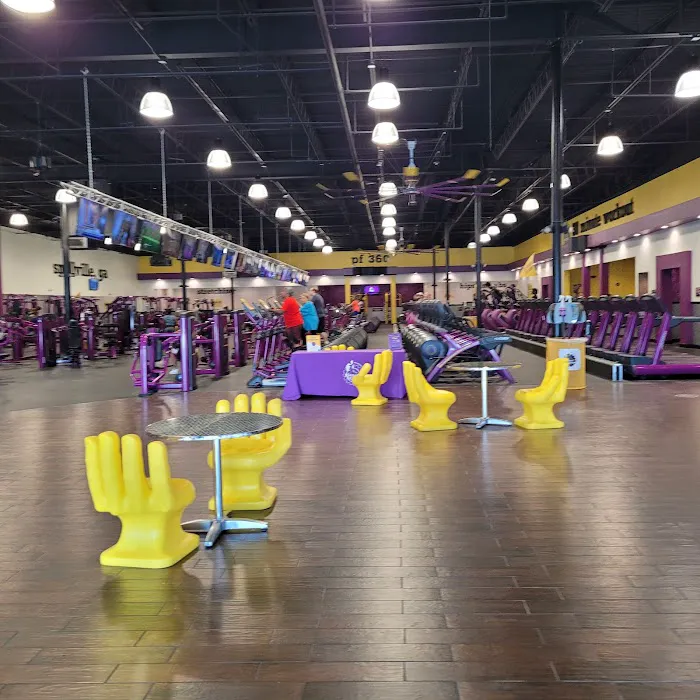Planet Fitness Picture 9