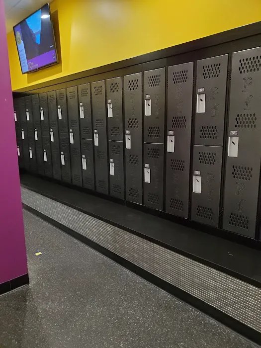Planet Fitness Picture 10
