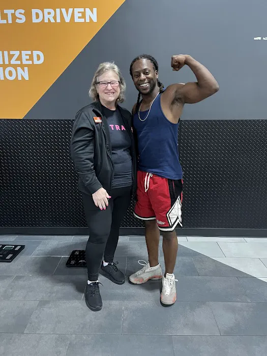 Crunch Fitness - Kennesaw Picture 2