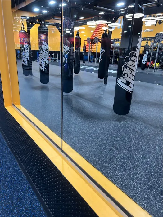 Crunch Fitness - Kennesaw Picture 6