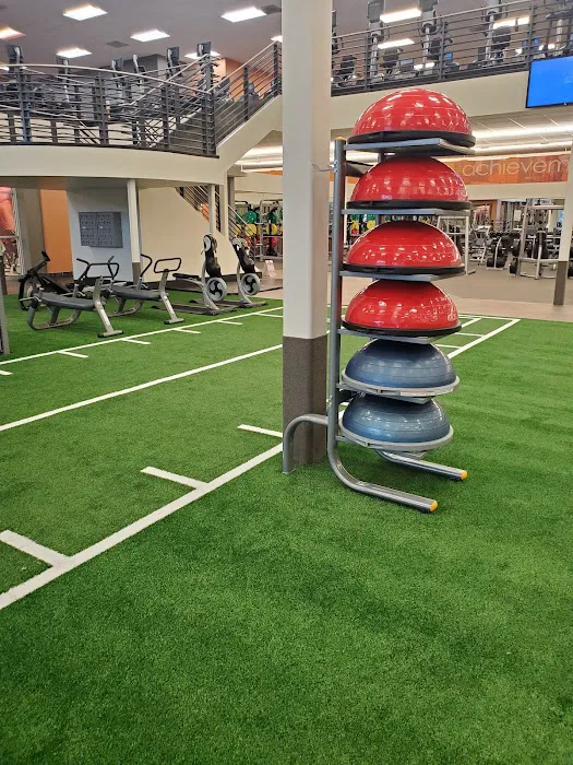 LA Fitness Picture 5