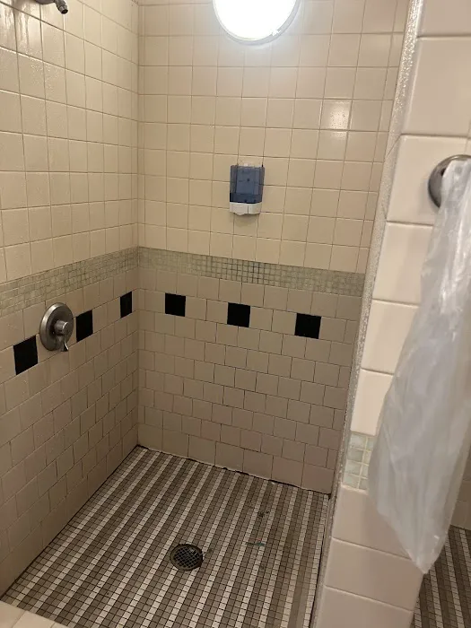 LA Fitness Picture 6