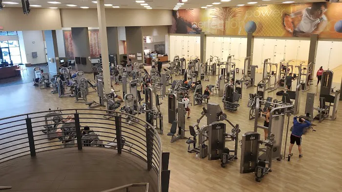 LA Fitness Picture 4