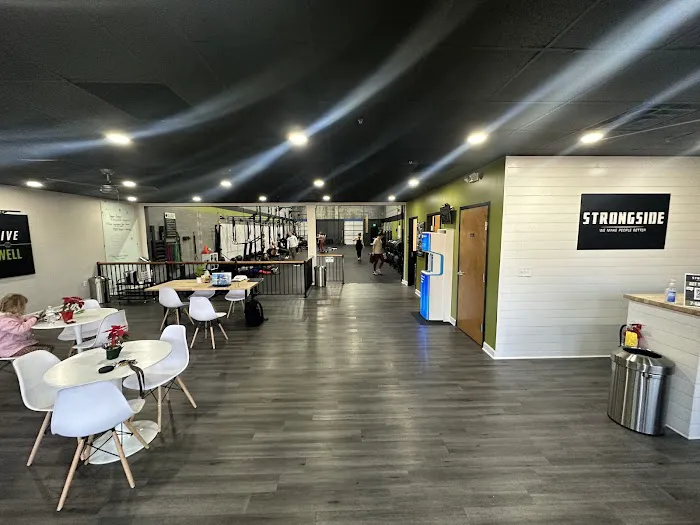 STRONGSIDE Woodstock Picture 10