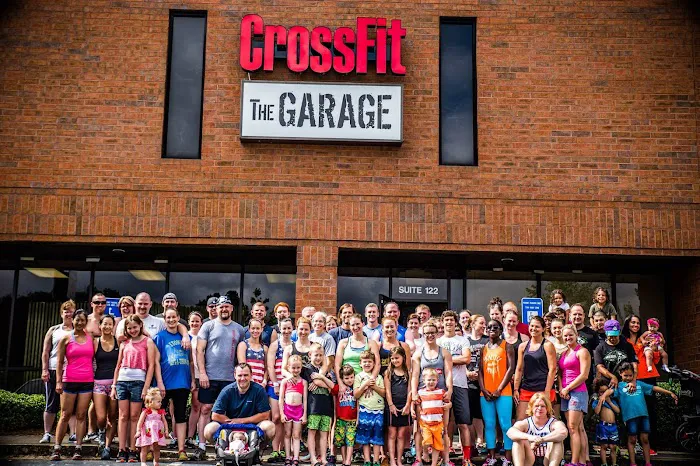 CrossFit Garage Picture 9