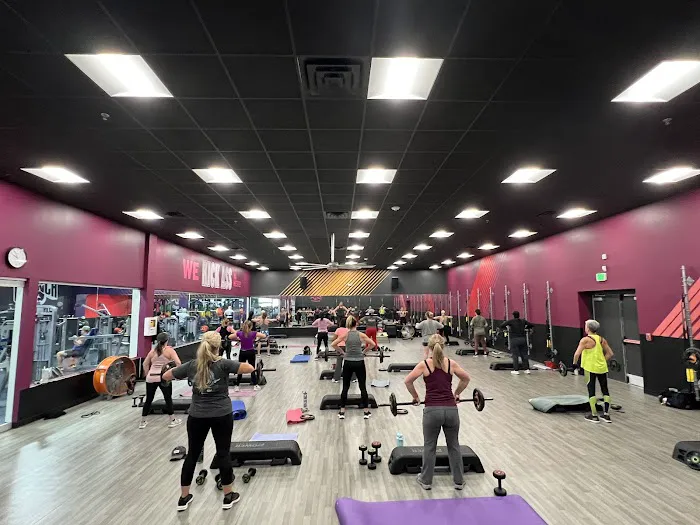 Crunch Fitness - Hiram Picture 2