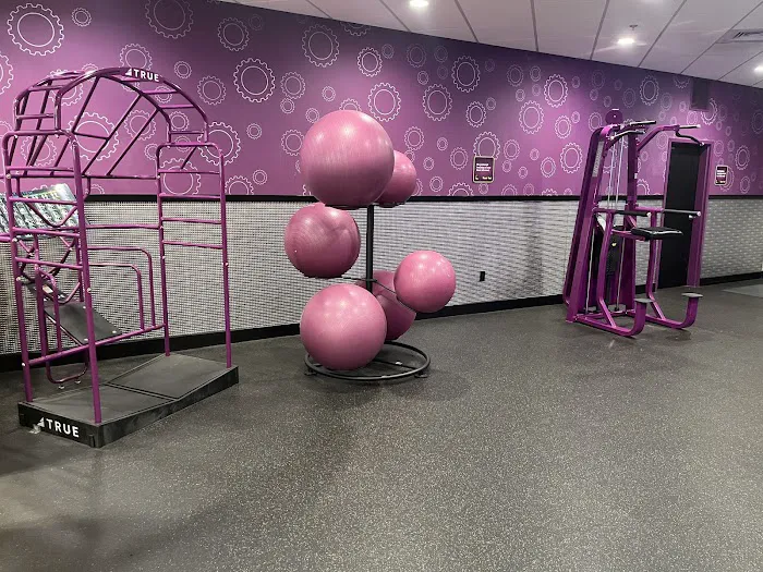 Planet Fitness Picture 5