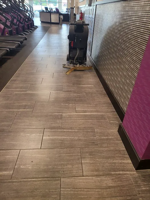 Planet Fitness Picture 8