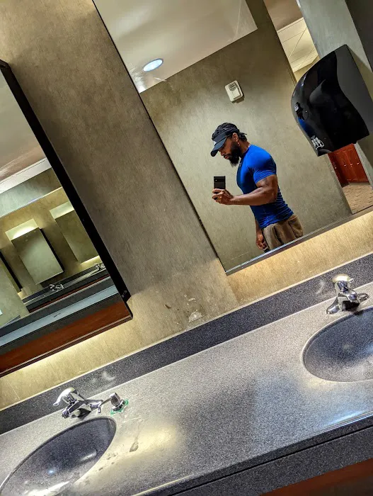 LA Fitness Picture 5