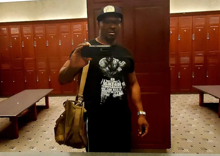 LA Fitness Picture 10