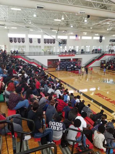 Dutchtown High School Gymnasium Picture 4