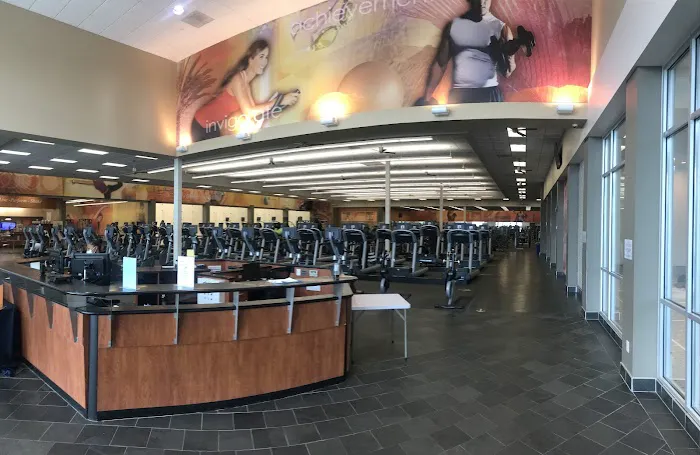 LA Fitness Picture 4