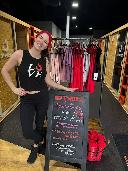 HOTWORX - Woodstock, GA - Towne Lake Picture 7