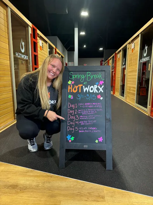 HOTWORX - Woodstock, GA - Towne Lake Picture 5