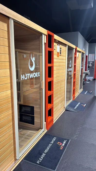 HOTWORX - Woodstock, GA - Towne Lake Picture 2