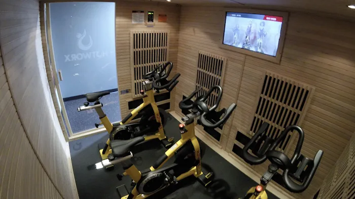 HOTWORX - Peachtree City, GA Picture 6