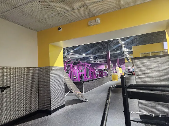 Planet Fitness Picture 9