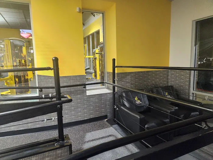 Planet Fitness Picture 8