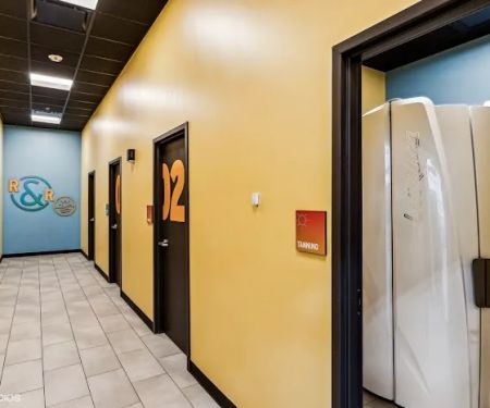 Crunch Fitness - Acworth