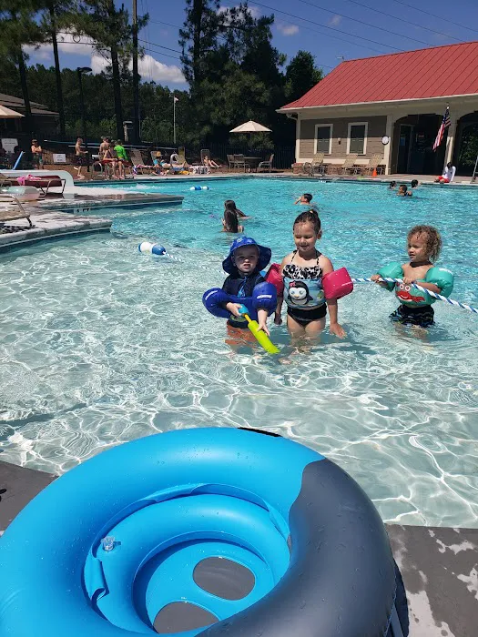 Bentwater Water Slide Pool Picture 3