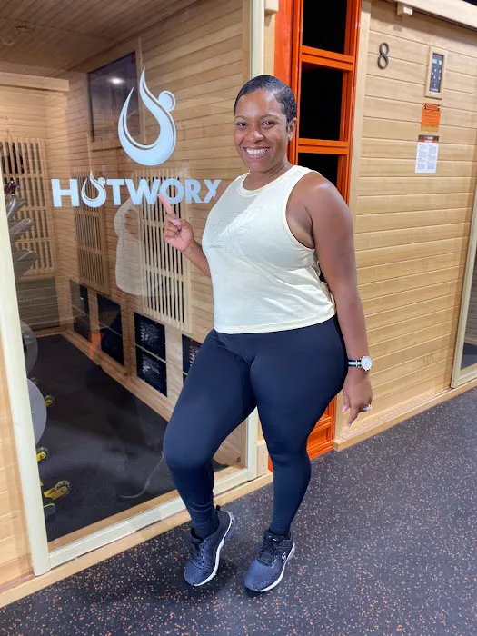 HOTWORX - Newnan GA - Bullsboro Dr Picture 8