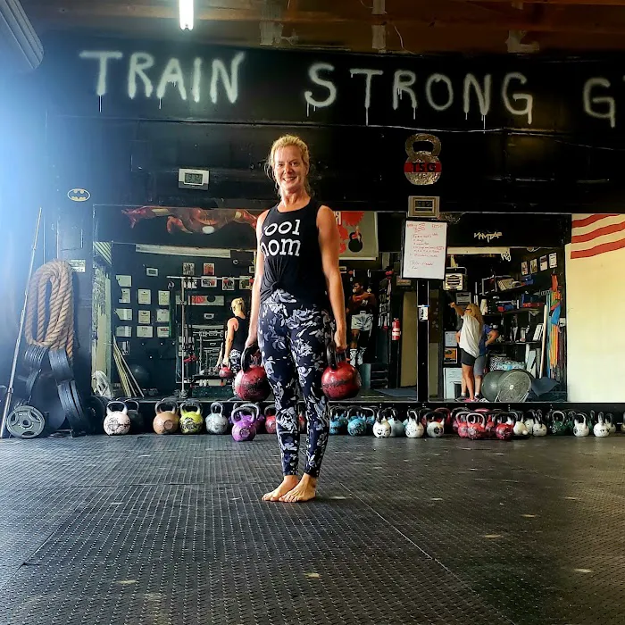 Train Strong Gym Picture 5