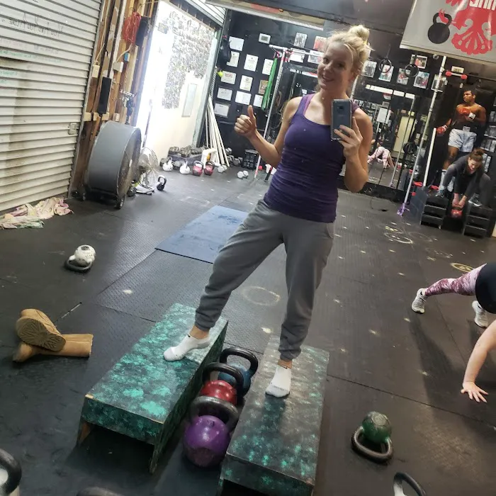 Train Strong Gym Picture 2