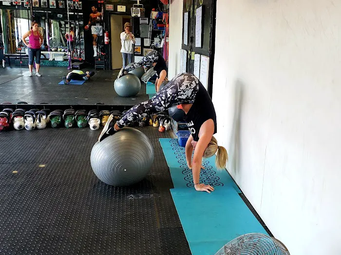 Train Strong Gym Picture 4