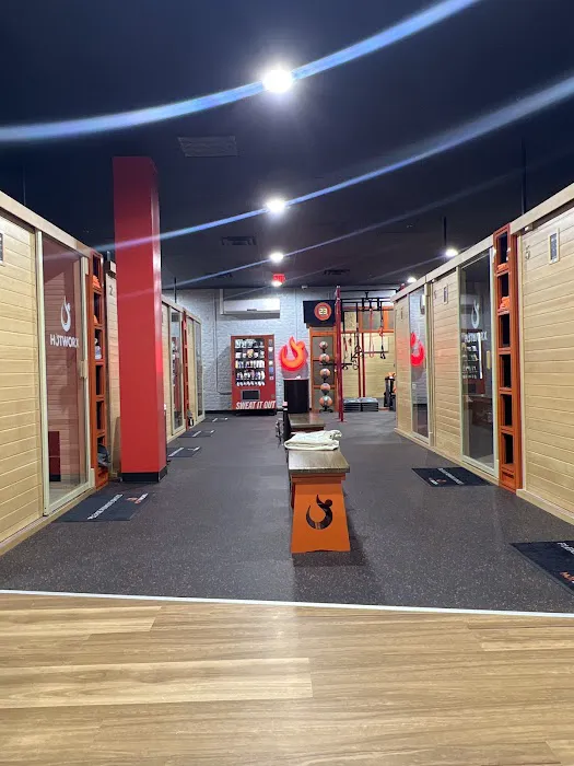 HOTWORX - Cartersville, GA Picture 7