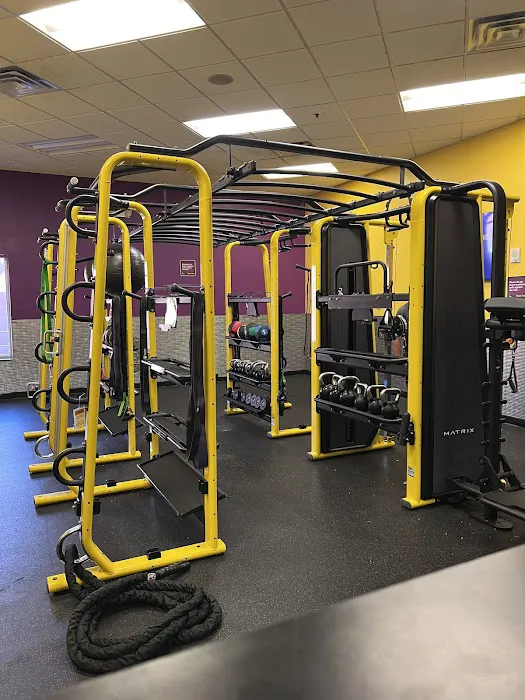 Planet Fitness Picture 6