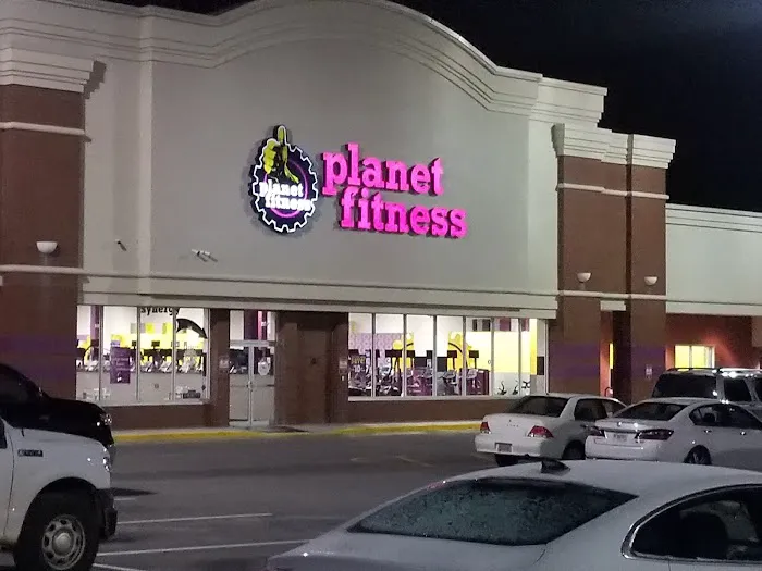 Planet Fitness Picture 1