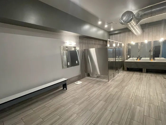 Ultimate Bodies By Carlos Picture 9