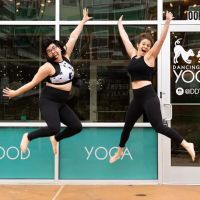 Dancing Dogs Yoga ico