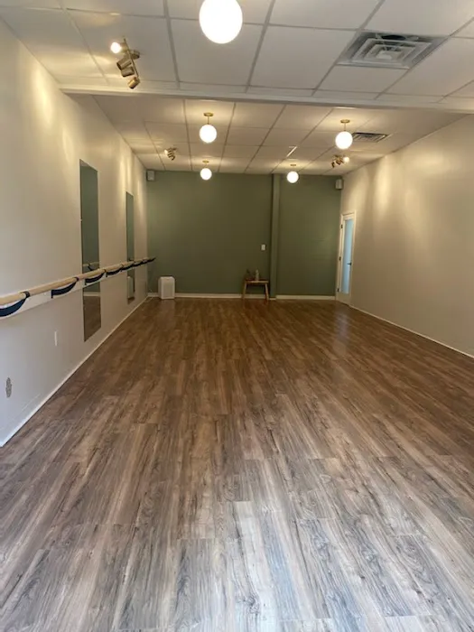 Endeavor Yoga + Pilates Picture 8