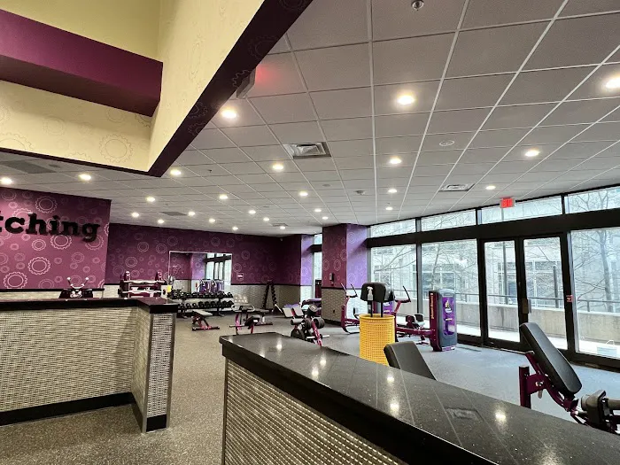 Planet Fitness Picture 9