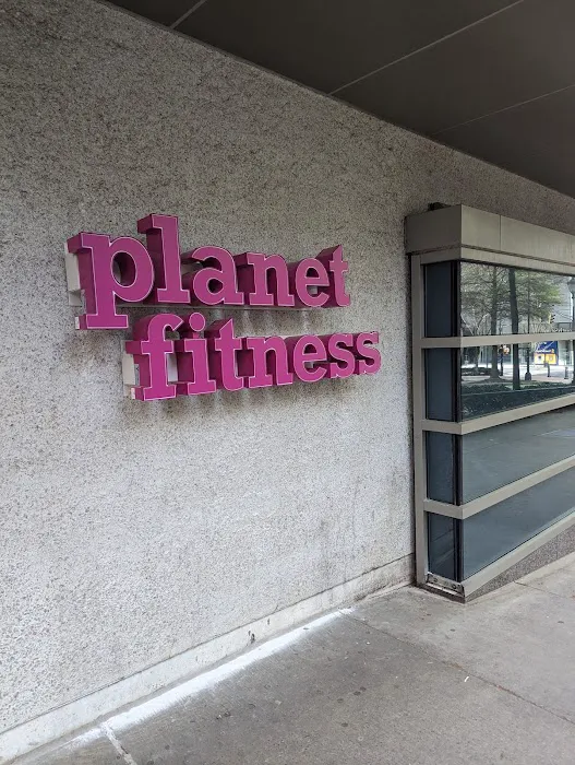 Planet Fitness Picture 2