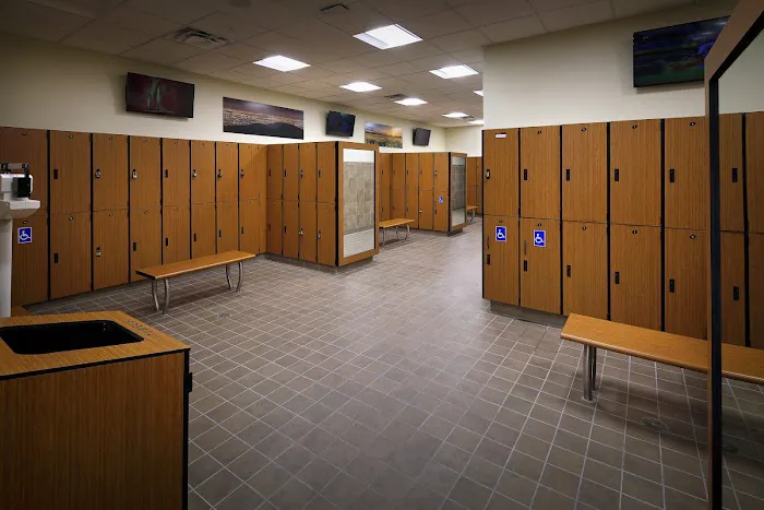 24 Hour Fitness Picture 10