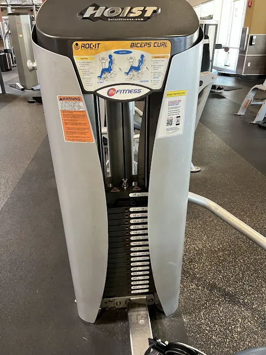 24 Hour Fitness Picture 9