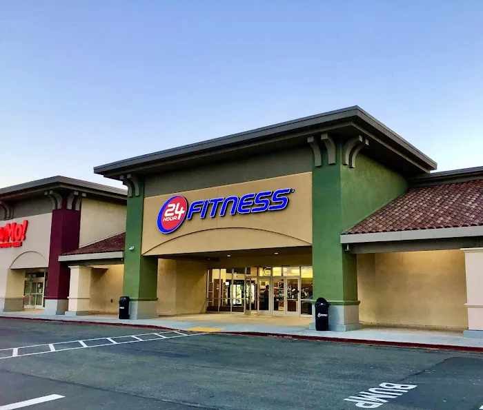 24 Hour Fitness Picture 7