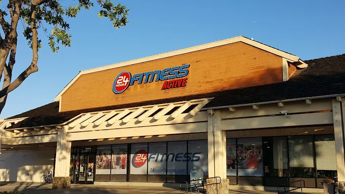 24 Hour Fitness Picture 6