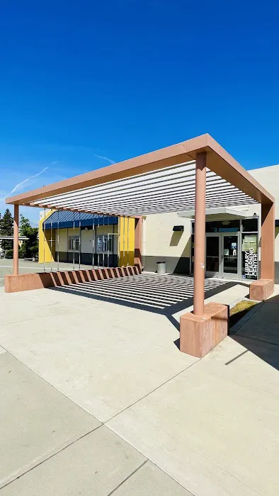 Large Gym - Assembly Building Picture 4