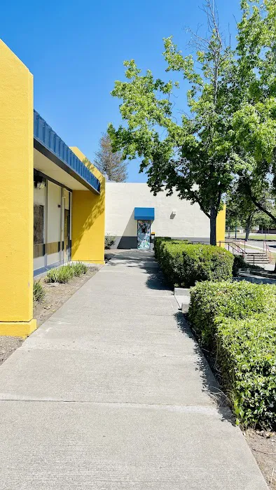 Large Gym - Assembly Building Picture 7