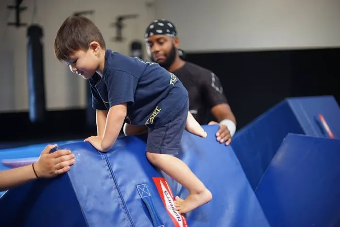 The Praxeum - Parkour x MMA Picture 9